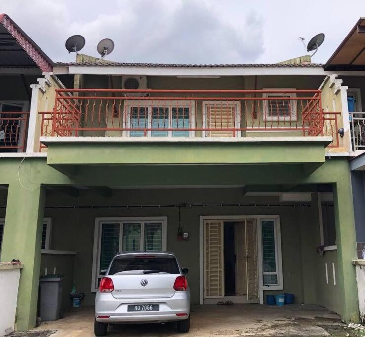 Nice Seremban 2 1/2 Storey House With 4 Rooms Zewnętrze zdjęcie